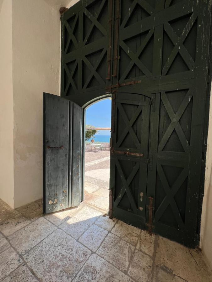 Villa In Gargano - Villa Basso Monte SantʼAngelo المظهر الخارجي الصورة
