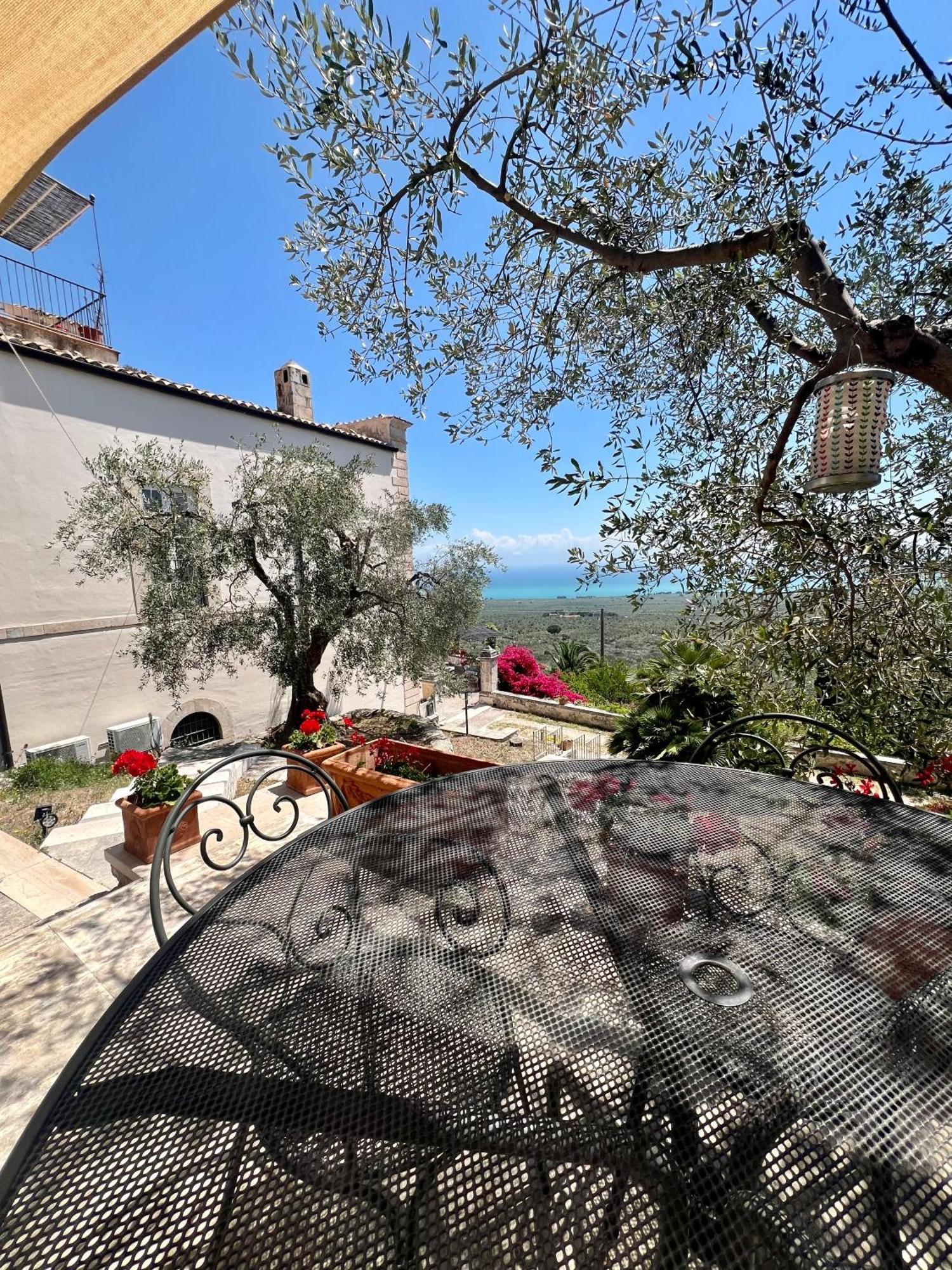 Villa In Gargano - Villa Basso Monte SantʼAngelo المظهر الخارجي الصورة