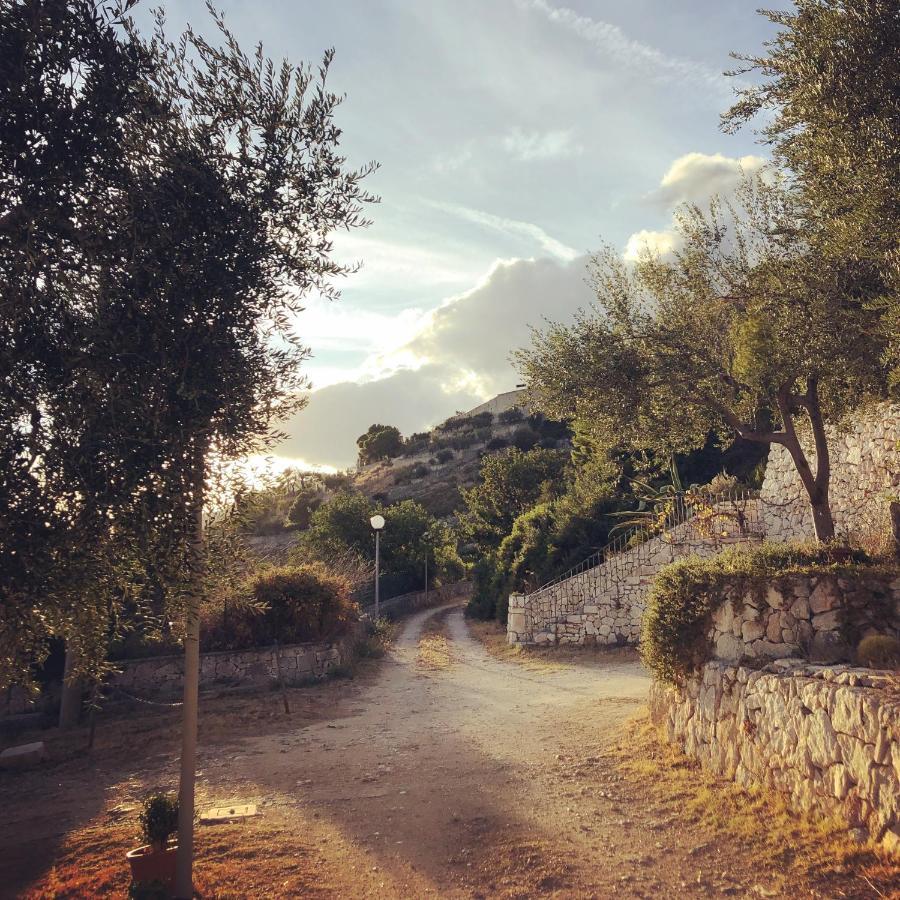 Villa In Gargano - Villa Basso Monte SantʼAngelo المظهر الخارجي الصورة